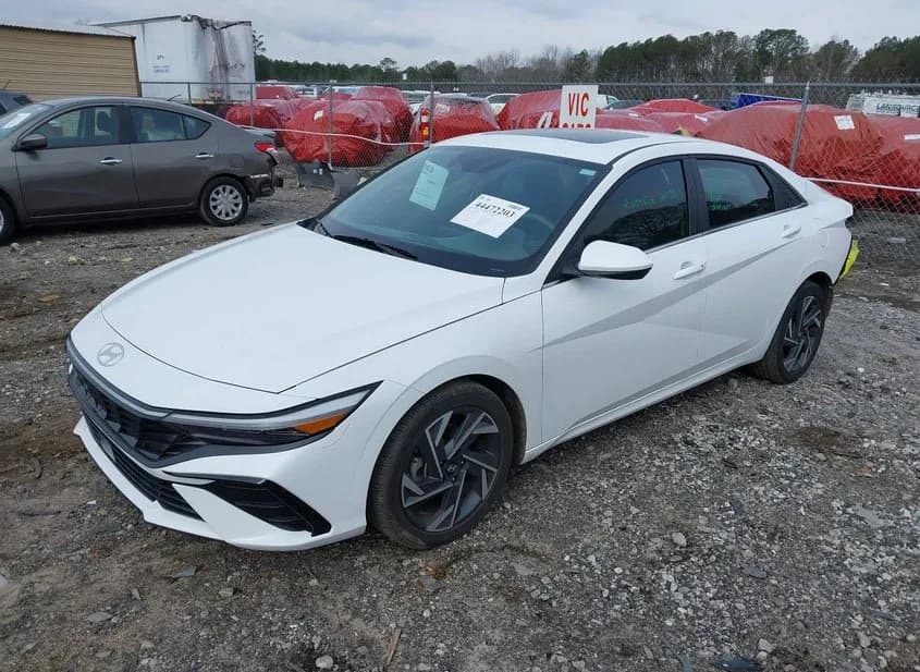 2024 HYUNDAI Elantra Used VIN KMHLS4DG1RU832373 – side profile 2024 HYUNDAI Elantra Used VIN KMHLS4DG1RU832373 – side profile