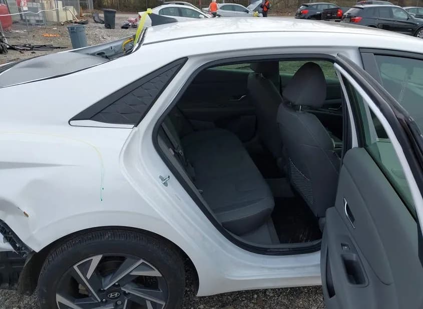 2024 HYUNDAI Elantra Used VIN KMHLS4DG1RU832373 – photo 14 2024 HYUNDAI Elantra Used VIN KMHLS4DG1RU832373 – photo 14