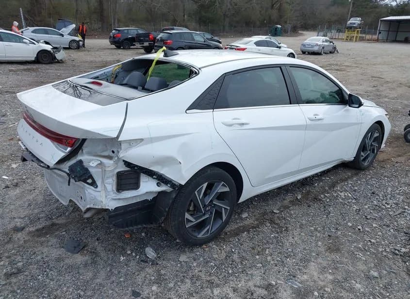 2024 HYUNDAI Elantra Used VIN KMHLS4DG1RU832373 – photo 15 2024 HYUNDAI Elantra Used VIN KMHLS4DG1RU832373 – photo 15