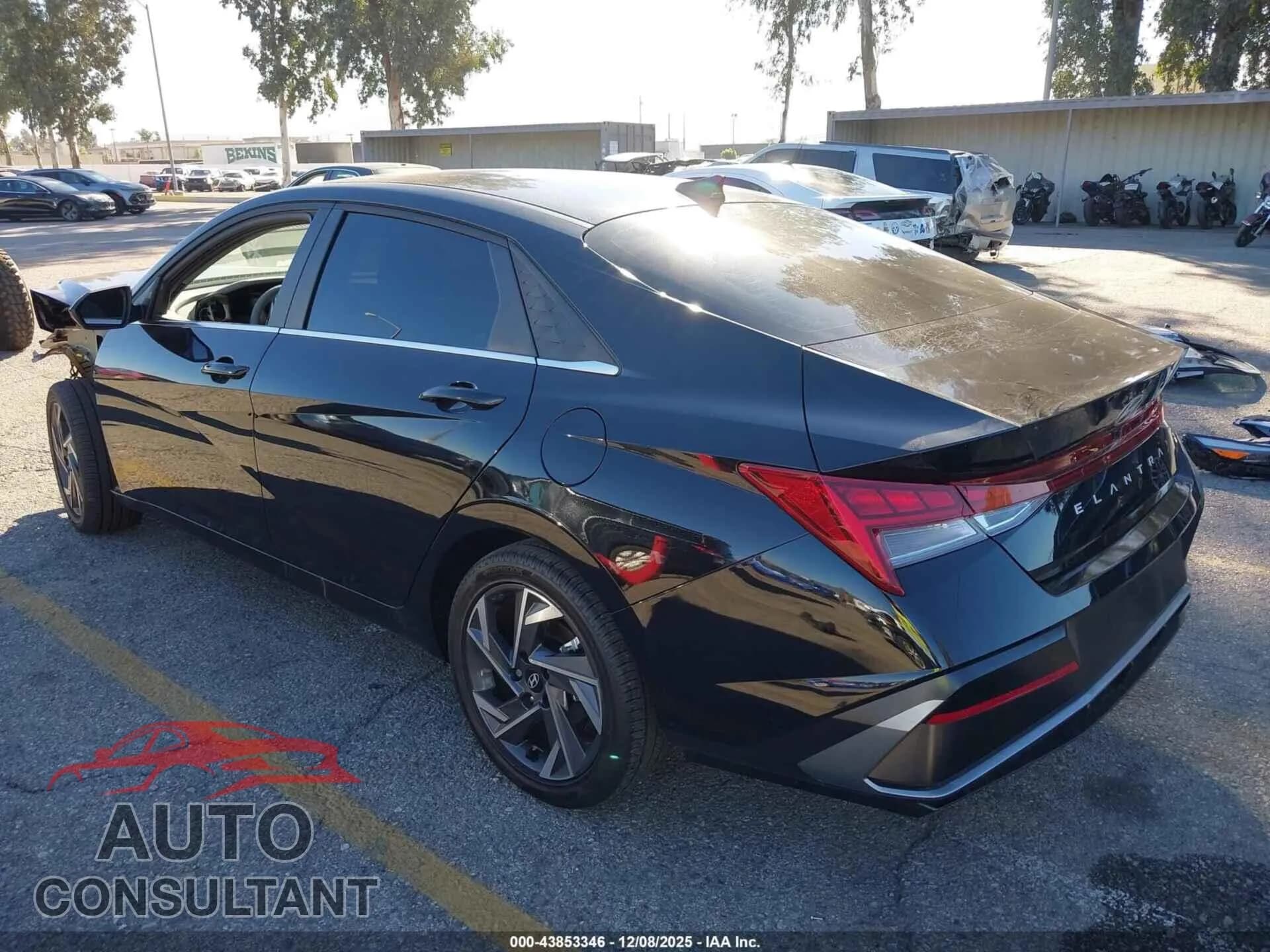 2025 HYUNDAI ELANTRA Damaged VIN KMHLS4DG9SU939869 – side profile 2025 HYUNDAI ELANTRA Damaged VIN KMHLS4DG9SU939869 – side profile