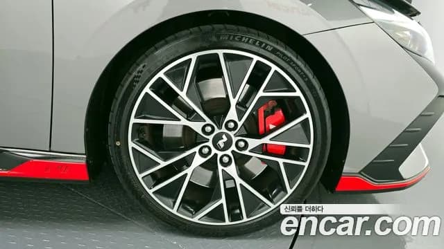 2022 Hyundai Avante (CN7) 2.0 N Sold VIN KMHLW41KANU003539 – front exterior 2022 Hyundai Avante (CN7) 2.0 N Sold VIN KMHLW41KANU003539 – front exterior