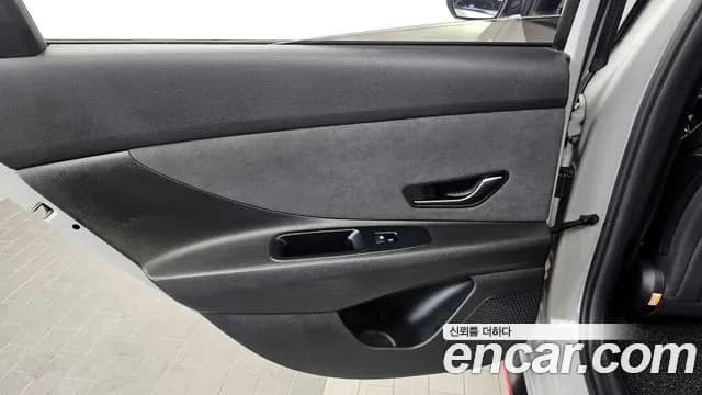 2022 Hyundai Avante (CN7) 2.0 N Sold VIN KMHLW41KGNU000653 – trunk area 2022 Hyundai Avante (CN7) 2.0 N Sold VIN KMHLW41KGNU000653 – trunk area