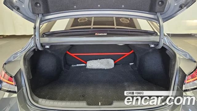 2022 Hyundai Avante (CN7) 2.0 N Sold VIN KMHLW41KGNU002668 – trunk area 2022 Hyundai Avante (CN7) 2.0 N Sold VIN KMHLW41KGNU002668 – trunk area