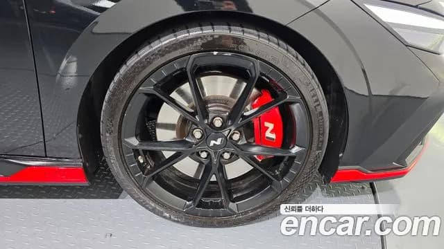 2024 Hyundai The New Avante (CN7) 2.0 N Sold VIN KMHLW41KGRU019597 – trunk area 2024 Hyundai The New Avante (CN7) 2.0 N Sold VIN KMHLW41KGRU019597 – trunk area