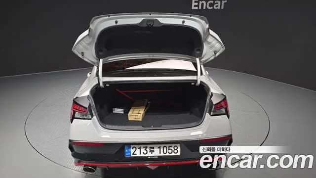 2025 Hyundai The New Avante (CN7) 2.0 N Sold VIN KMHLW41KGSU029737 – interior seats 2025 Hyundai The New Avante (CN7) 2.0 N Sold VIN KMHLW41KGSU029737 – interior seats