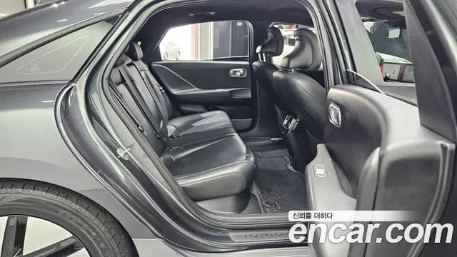 2023 Hyundai Ioniq 6 Long Range Sold VIN KMHM241AFPA030515 – interior seats 2023 Hyundai Ioniq 6 Long Range Sold VIN KMHM241AFPA030515 – interior seats