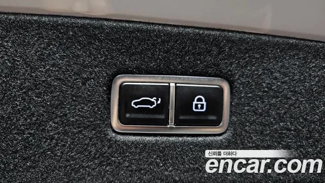 2023 Hyundai Ioniq 6 Long Range Sold VIN KMHM341AFPA007390 – side profile 2023 Hyundai Ioniq 6 Long Range Sold VIN KMHM341AFPA007390 – side profile
