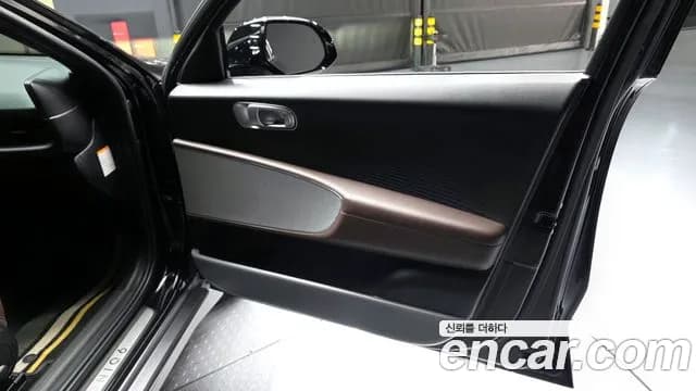 2023 Hyundai Ioniq 6 Long Range AWD Sold VIN KMHM341CPPA009641 – rear exterior 2023 Hyundai Ioniq 6 Long Range AWD Sold VIN KMHM341CPPA009641 – rear exterior