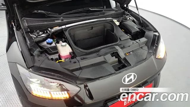 2023 Hyundai Ioniq 6 Long Range Sold VIN KMHM541AFPA046185 – exterior detail 2023 Hyundai Ioniq 6 Long Range Sold VIN KMHM541AFPA046185 – exterior detail