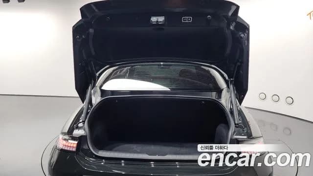 2023 Hyundai Ioniq 6 Long Range AWD Sold VIN KMHM541CPPA008103 – interior seats 2023 Hyundai Ioniq 6 Long Range AWD Sold VIN KMHM541CPPA008103 – interior seats