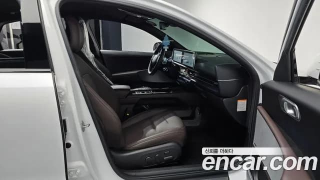 2023 Hyundai Ioniq 6 Long Range AWD Sold VIN KMHM541CPPA045165 – exterior detail 2023 Hyundai Ioniq 6 Long Range AWD Sold VIN KMHM541CPPA045165 – exterior detail