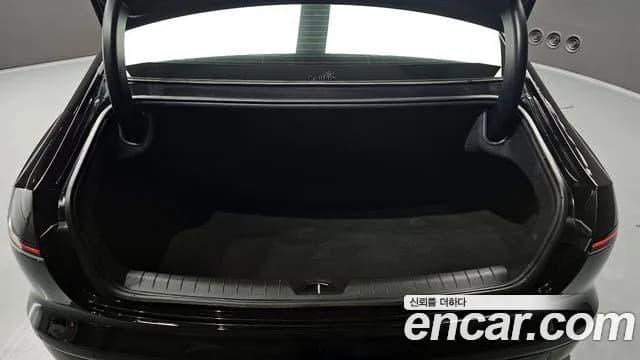 2023 Hyundai Grandeur Hybrid (GN7) Premium Sold VIN KMHN1411BPA005596 – front exterior 2023 Hyundai Grandeur Hybrid (GN7) Premium Sold VIN KMHN1411BPA005596 – front exterior