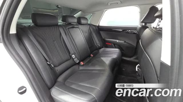 2023 Hyundai Grandeur Hybrid (GN7) Premium Sold VIN KMHN1411BPA013875 – undercarriage 2023 Hyundai Grandeur Hybrid (GN7) Premium Sold VIN KMHN1411BPA013875 – undercarriage