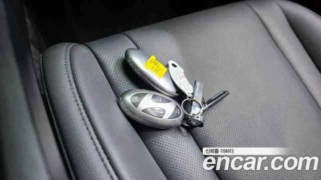 2023 Hyundai Grandeur Hybrid (GN7) Premium Sold VIN KMHN1411BPA015342 – exterior detail 2023 Hyundai Grandeur Hybrid (GN7) Premium Sold VIN KMHN1411BPA015342 – exterior detail