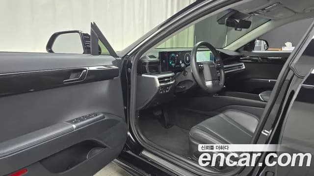 2023 Hyundai Grandeur Hybrid (GN7) Premium Sold VIN KMHN1411BPA022295 – trunk area 2023 Hyundai Grandeur Hybrid (GN7) Premium Sold VIN KMHN1411BPA022295 – trunk area