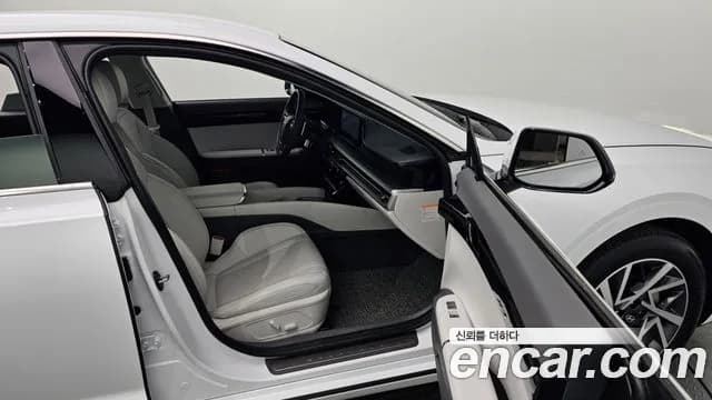 2025 Hyundai Grandeur Hybrid (GN7) Premium Sold VIN KMHN1411BSA114489 – front exterior 2025 Hyundai Grandeur Hybrid (GN7) Premium Sold VIN KMHN1411BSA114489 – front exterior