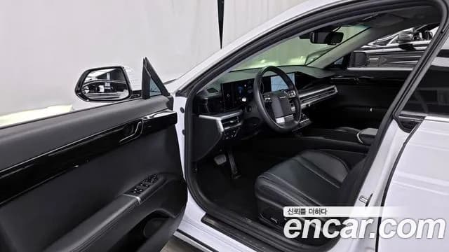 2023 Hyundai Grandeur (GN7) 3.5 LPG 2WD Sold VIN KMHN141FBPA005142 – side profile 2023 Hyundai Grandeur (GN7) 3.5 LPG 2WD Sold VIN KMHN141FBPA005142 – side profile