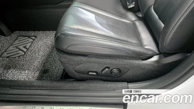 2023 Hyundai Grandeur (GN7) 3.5 LPG 2WD Sold VIN KMHN141FBPA005218 – dashboard 2023 Hyundai Grandeur (GN7) 3.5 LPG 2WD Sold VIN KMHN141FBPA005218 – dashboard