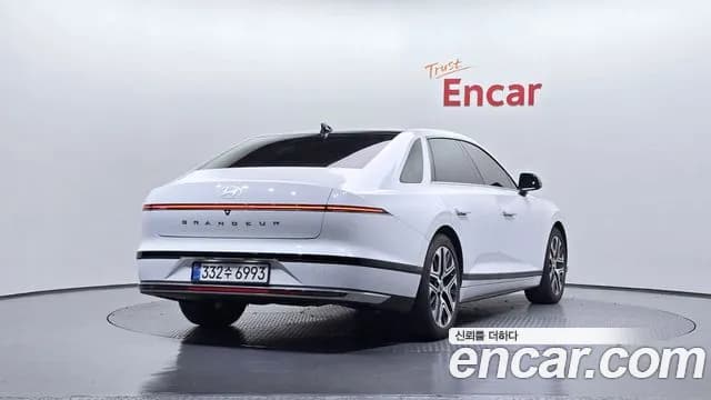 2023 Hyundai Grandeur (GN7) 3.5 LPG 2WD Sold VIN KMHN141FBPA014961 – front exterior 2023 Hyundai Grandeur (GN7) 3.5 LPG 2WD Sold VIN KMHN141FBPA014961 – front exterior