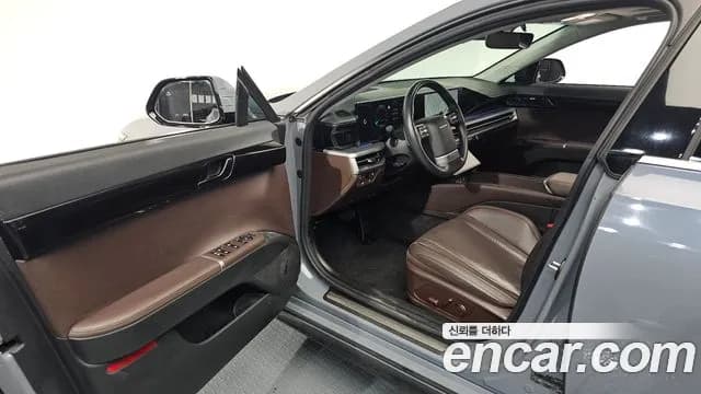 2024 Hyundai Grandeur (GN7) 3.5 LPG 2WD Sold VIN KMHN141FBRA062990 – interior seats 2024 Hyundai Grandeur (GN7) 3.5 LPG 2WD Sold VIN KMHN141FBRA062990 – interior seats