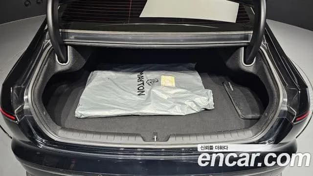 2024 Hyundai Grandeur (GN7) 3.5 LPG 2WD Sold VIN KMHN141FBRA078271 – front exterior 2024 Hyundai Grandeur (GN7) 3.5 LPG 2WD Sold VIN KMHN141FBRA078271 – front exterior