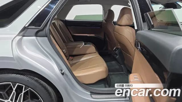 2023 Hyundai Grandeur Hybrid (GN7) Exclusive Sold VIN KMHN2411BPA011601 – trunk area 2023 Hyundai Grandeur Hybrid (GN7) Exclusive Sold VIN KMHN2411BPA011601 – trunk area