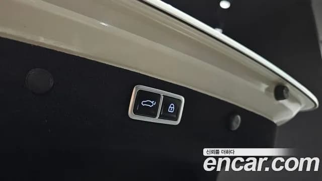 2023 Hyundai Grandeur Hybrid (GN7) Exclusive Sold VIN KMHN2411BPA020311 – exterior detail 2023 Hyundai Grandeur Hybrid (GN7) Exclusive Sold VIN KMHN2411BPA020311 – exterior detail