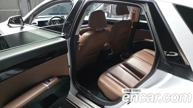 2023 Hyundai Grandeur Hybrid (GN7) Exclusive Sold VIN KMHN2411BPA020384 – side profile 2023 Hyundai Grandeur Hybrid (GN7) Exclusive Sold VIN KMHN2411BPA020384 – side profile