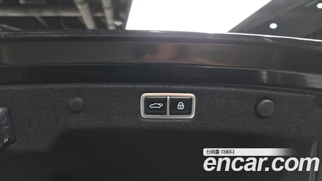 2023 Hyundai Grandeur Hybrid (GN7) Exclusive Sold VIN KMHN2411BPA043012 – front exterior 2023 Hyundai Grandeur Hybrid (GN7) Exclusive Sold VIN KMHN2411BPA043012 – front exterior