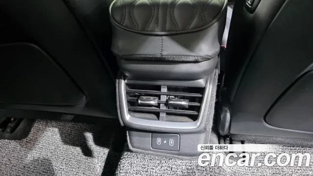 2023 Hyundai Grandeur Hybrid (GN7) Exclusive Sold VIN KMHN2411BPA043674 – exterior detail 2023 Hyundai Grandeur Hybrid (GN7) Exclusive Sold VIN KMHN2411BPA043674 – exterior detail