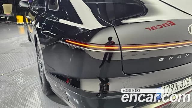 2023 Hyundai Grandeur Hybrid (GN7) Exclusive Sold VIN KMHN2411BPA043806 – side profile 2023 Hyundai Grandeur Hybrid (GN7) Exclusive Sold VIN KMHN2411BPA043806 – side profile