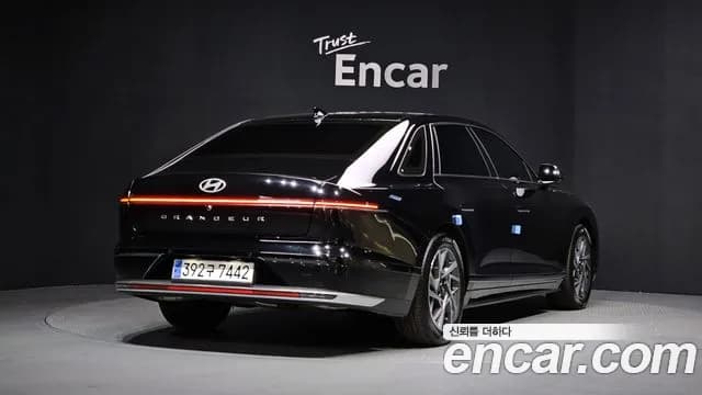 2024 Hyundai Grandeur Hybrid (GN7) Exclusive Sold VIN KMHN2411BRA062475 – side profile 2024 Hyundai Grandeur Hybrid (GN7) Exclusive Sold VIN KMHN2411BRA062475 – side profile