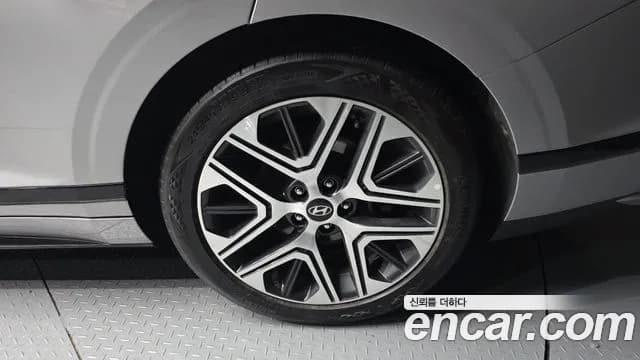 2024 Hyundai Grandeur Hybrid (GN7) Exclusive Sold VIN KMHN2411BRA065306 – undercarriage 2024 Hyundai Grandeur Hybrid (GN7) Exclusive Sold VIN KMHN2411BRA065306 – undercarriage
