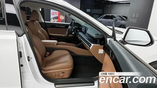 2024 Hyundai Grandeur Hybrid (GN7) Exclusive Sold VIN KMHN2411BRA066238 – trunk area 2024 Hyundai Grandeur Hybrid (GN7) Exclusive Sold VIN KMHN2411BRA066238 – trunk area