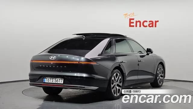 2024 Hyundai Grandeur Hybrid (GN7) Exclusive Sold VIN KMHN2411BRA068543 – trunk area 2024 Hyundai Grandeur Hybrid (GN7) Exclusive Sold VIN KMHN2411BRA068543 – trunk area