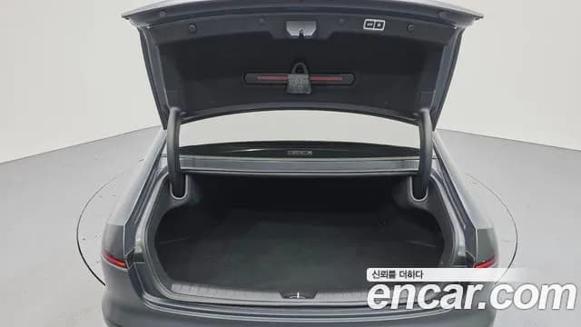 2024 Hyundai Grandeur Hybrid (GN7) Exclusive Sold VIN KMHN2411BRA071620 – interior seats 2024 Hyundai Grandeur Hybrid (GN7) Exclusive Sold VIN KMHN2411BRA071620 – interior seats