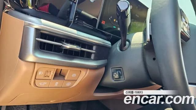 2024 Hyundai Grandeur Hybrid (GN7) Exclusive Sold VIN KMHN2411BRA072196 – side profile 2024 Hyundai Grandeur Hybrid (GN7) Exclusive Sold VIN KMHN2411BRA072196 – side profile