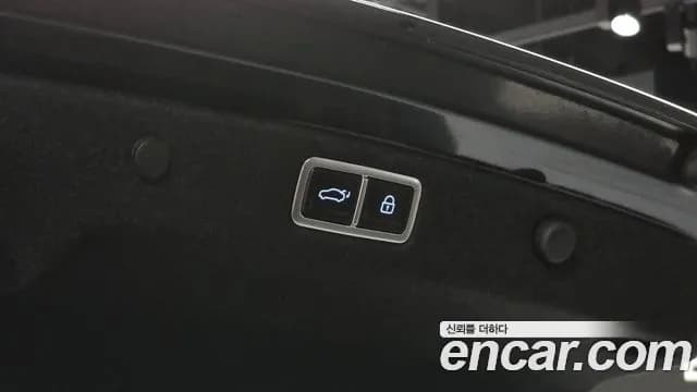 2024 Hyundai Grandeur Hybrid (GN7) Exclusive Sold VIN KMHN2411BRA075242 – rear exterior 2024 Hyundai Grandeur Hybrid (GN7) Exclusive Sold VIN KMHN2411BRA075242 – rear exterior