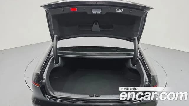 2025 Hyundai Grandeur Hybrid (GN7) Exclusive Sold VIN KMHN2411BSA102303 – side profile 2025 Hyundai Grandeur Hybrid (GN7) Exclusive Sold VIN KMHN2411BSA102303 – side profile