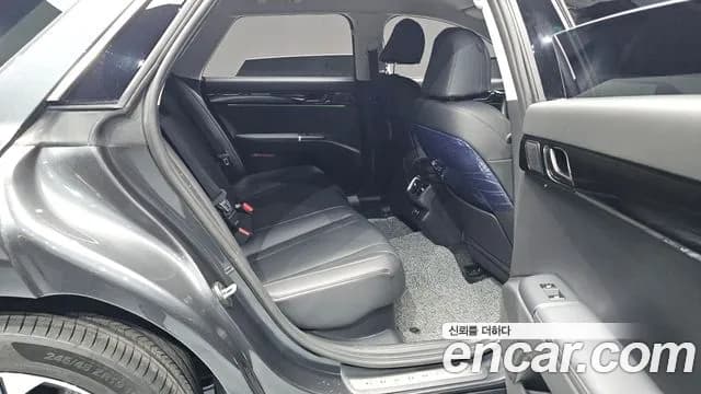 2025 Hyundai Grandeur Hybrid (GN7) Exclusive Sold VIN KMHN2411BSA112332 – trunk area 2025 Hyundai Grandeur Hybrid (GN7) Exclusive Sold VIN KMHN2411BSA112332 – trunk area