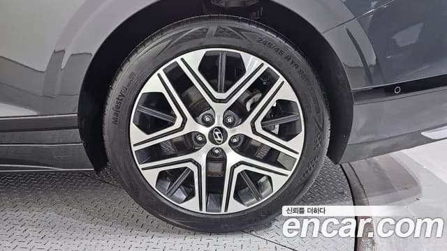 2023 Hyundai Grandeur (GN7) 3.5 Gasoline 2WD Sold VIN KMHN241EBPA011086 – side profile 2023 Hyundai Grandeur (GN7) 3.5 Gasoline 2WD Sold VIN KMHN241EBPA011086 – side profile