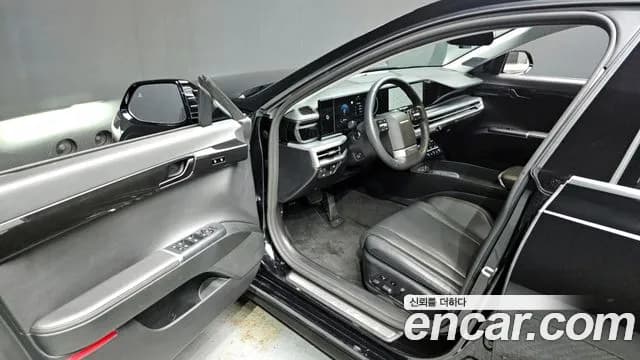 2023 Hyundai Grandeur (GN7) 3.5 Gasoline 2WD Sold VIN KMHN241EBPA012902 – exterior detail 2023 Hyundai Grandeur (GN7) 3.5 Gasoline 2WD Sold VIN KMHN241EBPA012902 – exterior detail