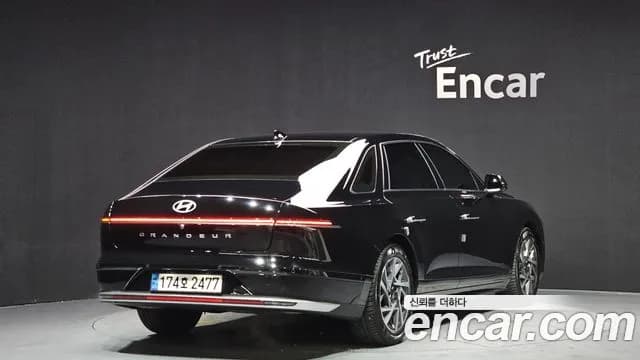 2023 Hyundai Grandeur (GN7) 3.5 Gasoline 2WD Sold VIN KMHN241EBPA012902 – trunk area 2023 Hyundai Grandeur (GN7) 3.5 Gasoline 2WD Sold VIN KMHN241EBPA012902 – trunk area