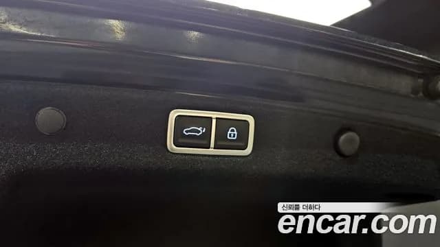 2023 Hyundai Grandeur (GN7) 3.5 Gasoline 2WD Sold VIN KMHN241EBPA012902 – photo 19 2023 Hyundai Grandeur (GN7) 3.5 Gasoline 2WD Sold VIN KMHN241EBPA012902 – photo 19