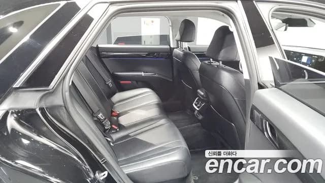 2023 Hyundai Grandeur (GN7) 3.5 Gasoline 2WD Sold VIN KMHN241EBPA013005 – interior seats 2023 Hyundai Grandeur (GN7) 3.5 Gasoline 2WD Sold VIN KMHN241EBPA013005 – interior seats