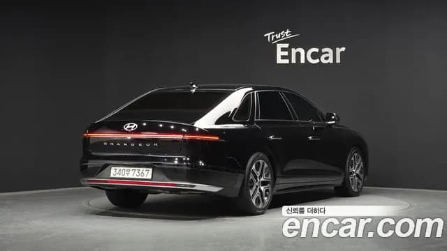 2023 Hyundai Grandeur (GN7) 3.5 Gasoline 2WD Sold VIN KMHN241EBPA016737 – trunk area 2023 Hyundai Grandeur (GN7) 3.5 Gasoline 2WD Sold VIN KMHN241EBPA016737 – trunk area