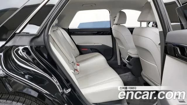 2023 Hyundai Grandeur (GN7) 3.5 Gasoline 2WD Sold VIN KMHN241EBPA017306 – undercarriage 2023 Hyundai Grandeur (GN7) 3.5 Gasoline 2WD Sold VIN KMHN241EBPA017306 – undercarriage