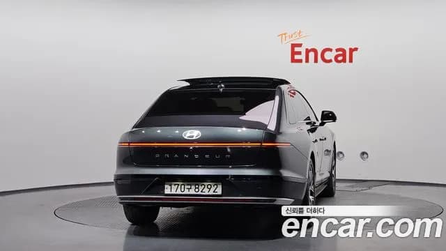2023 Hyundai Grandeur (GN7) 3.5 Gasoline 2WD Sold VIN KMHN241EBPA037094 – trunk area 2023 Hyundai Grandeur (GN7) 3.5 Gasoline 2WD Sold VIN KMHN241EBPA037094 – trunk area