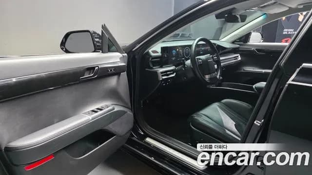 2023 Hyundai Grandeur (GN7) 3.5 Gasoline 2WD Sold VIN KMHN241EBPA039744 – interior seats 2023 Hyundai Grandeur (GN7) 3.5 Gasoline 2WD Sold VIN KMHN241EBPA039744 – interior seats