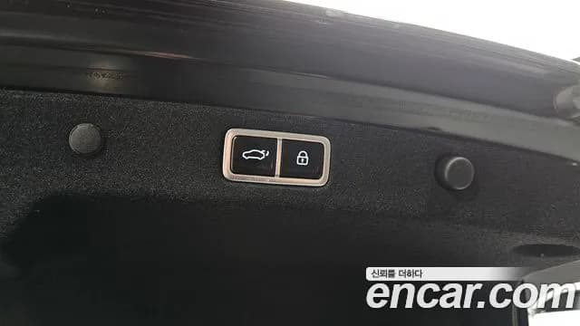 2025 Hyundai Grandeur (GN7) 3.5 LPG 2WD Sold VIN KMHN241FBSA089975 – dashboard 2025 Hyundai Grandeur (GN7) 3.5 LPG 2WD Sold VIN KMHN241FBSA089975 – dashboard